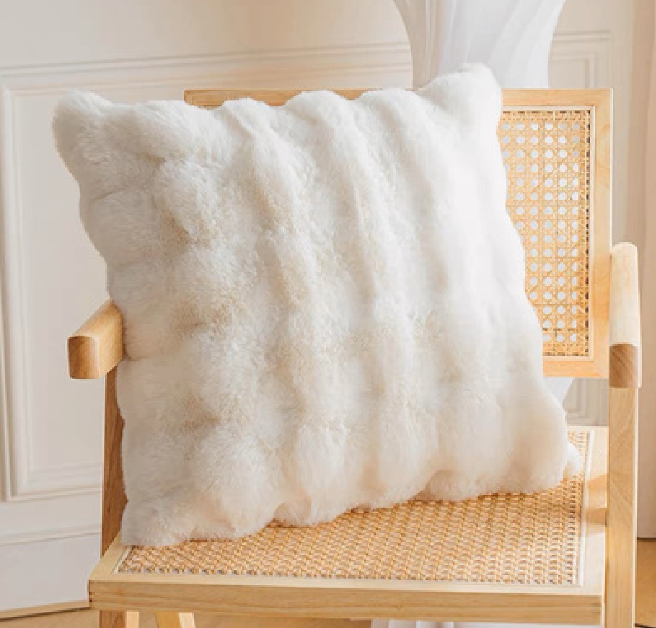 Faux Fur Luxe Cushion Collection – Ultra-Soft and Cozy Accent Pillows